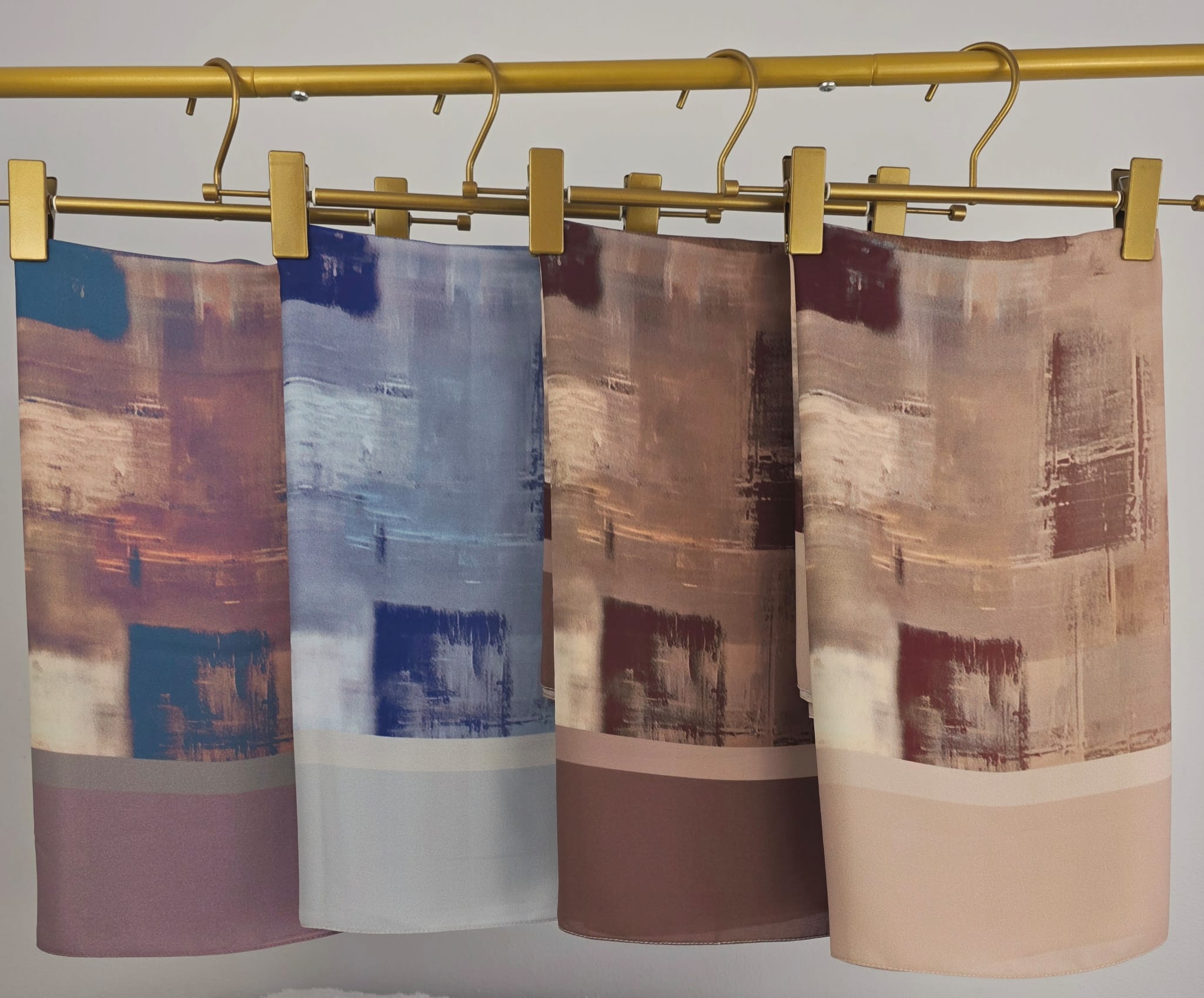 Abstract Print Crepe Shawl